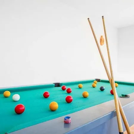 Sleeps 8 With Pool Air Con And Wifi Villa *